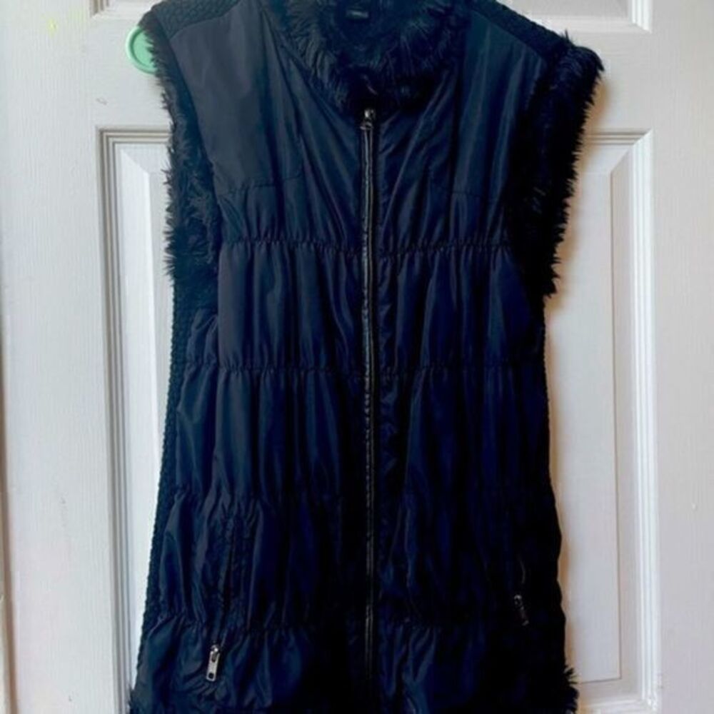 Bagatelle Black W Faux Fur Vest Women's Jacket Size M- NWT​​